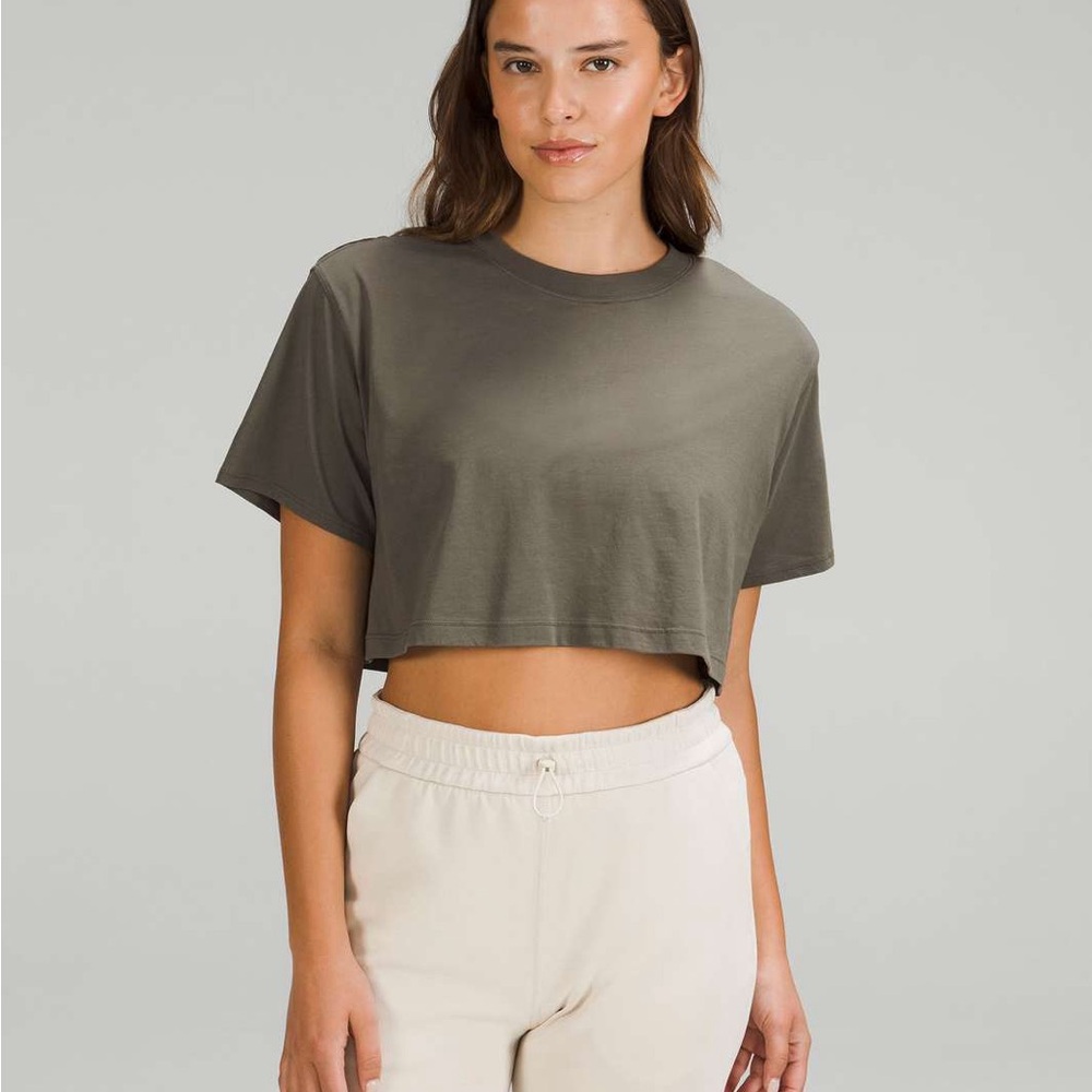 lululemon athletica Olive Crop Top